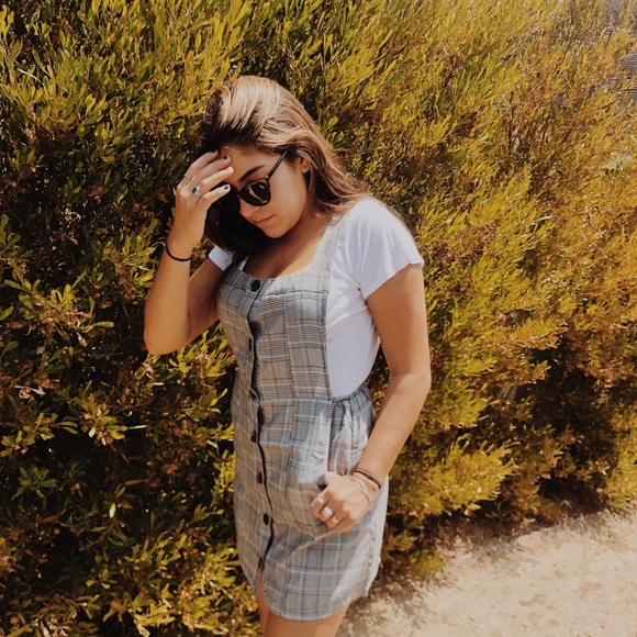 Meet your Posher, Ava - Picture 1 of 1